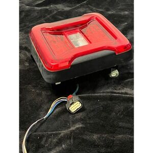 Mopar Jeep Wrangler JL LED Tail Light Passenger Right BSM 68297588AA 68297592AT